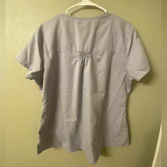 greys anatomy moonstruck grey scrub top L - Picture 2 of 2